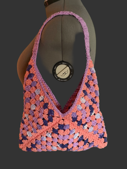 Granny square shoulder bag￼